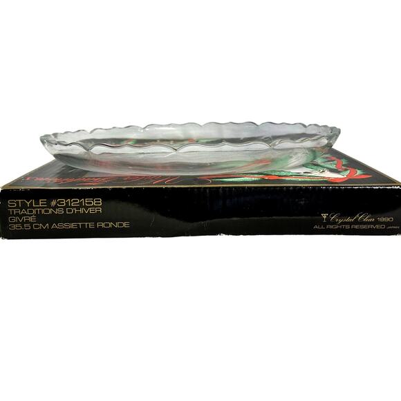 "Winter Traditions" 1990 Heavy Round Glass Serving Tray by Crystal Clear - Picture 5 of 5